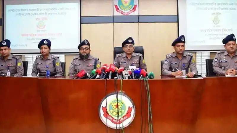 প্রেমের ফাঁদ চক্রের দুই নারীসহ ১২ সদস্য গ্রেপ্তার