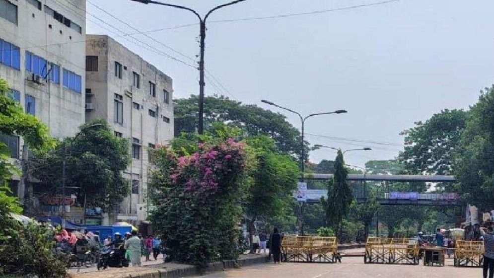 ঢাকার বাতাস আজ ‘নির্মল’