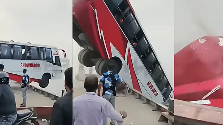 পদ্মায় বাসডুবিতে মৃত্যু বেড়ে ২৫