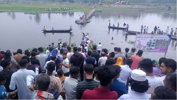 জামালপুরে ব্রিজ ভেঙে নদে শতাধিক মানুষ: নিহত বেড়ে ৫