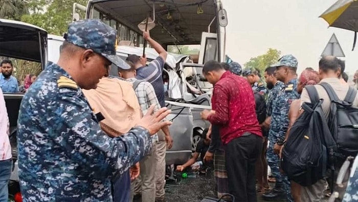রামপালের বেলাইব্রিজে সড়ক দুর্ঘটনায় নিহত বেড়ে ১২