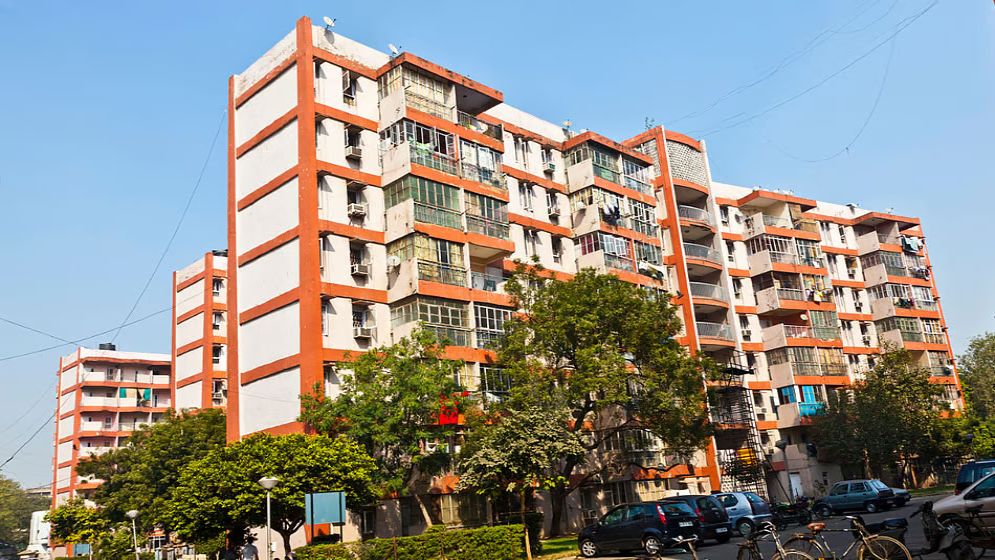 স্বামীর ঝুলন্ত দেহ দেখে ১৭ তলা থেকে ঝাঁপ তরুণীর!