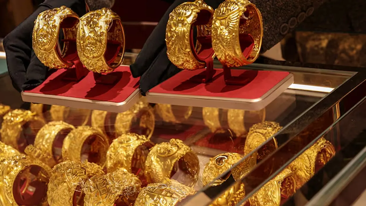 টানা কমার পর ফের বাড়ল স্বর্ণের দাম