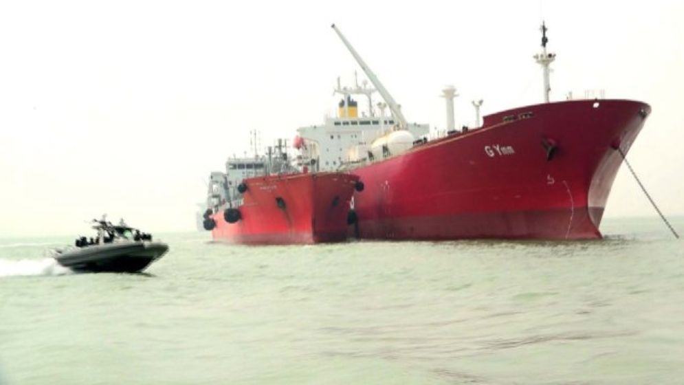 মালয়েশিয়া থেকে এলো ৩০ হাজার টন ডিজেল