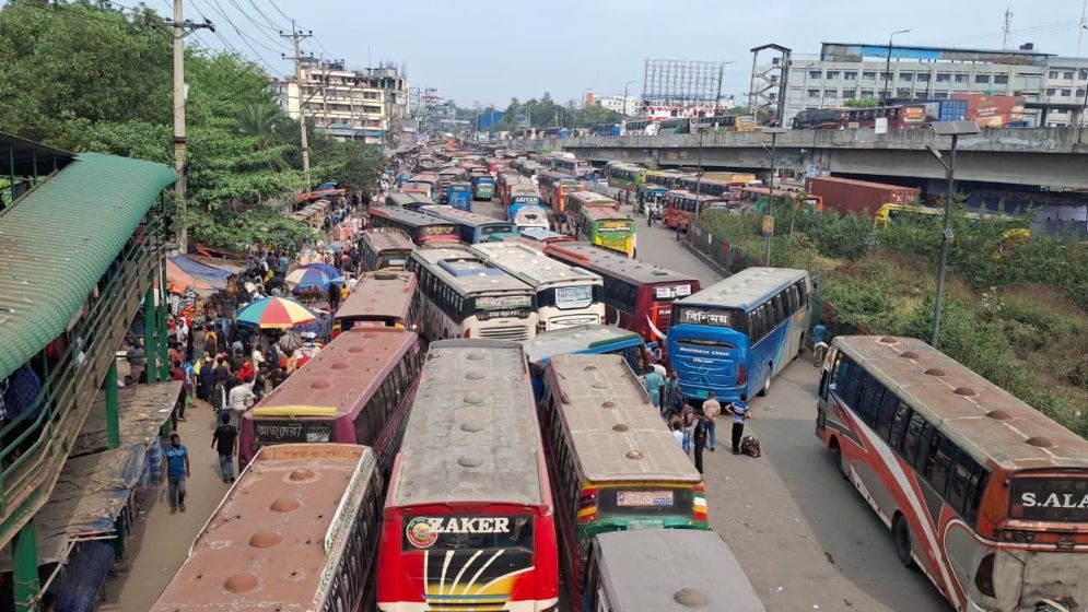 ঢাকা-টাঙ্গাইল মহাসড়কে ১২ কিমিজুড়ে থেমে থেমে যানজট