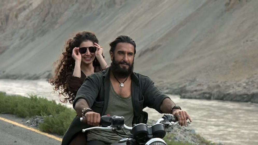 ‘ধুরন্ধর’ সিনেমার অডিশনের অজানা গল্প জানালেন সারা অর্জুন