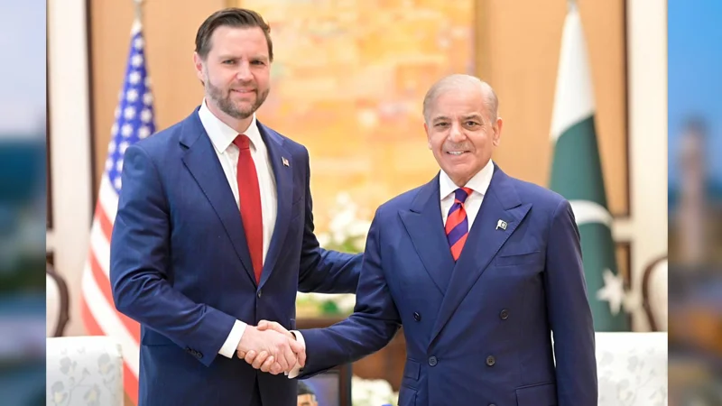 শাহবাজ শরিফ ও জেডি ভ্যান্স বৈঠকে বসেছেন