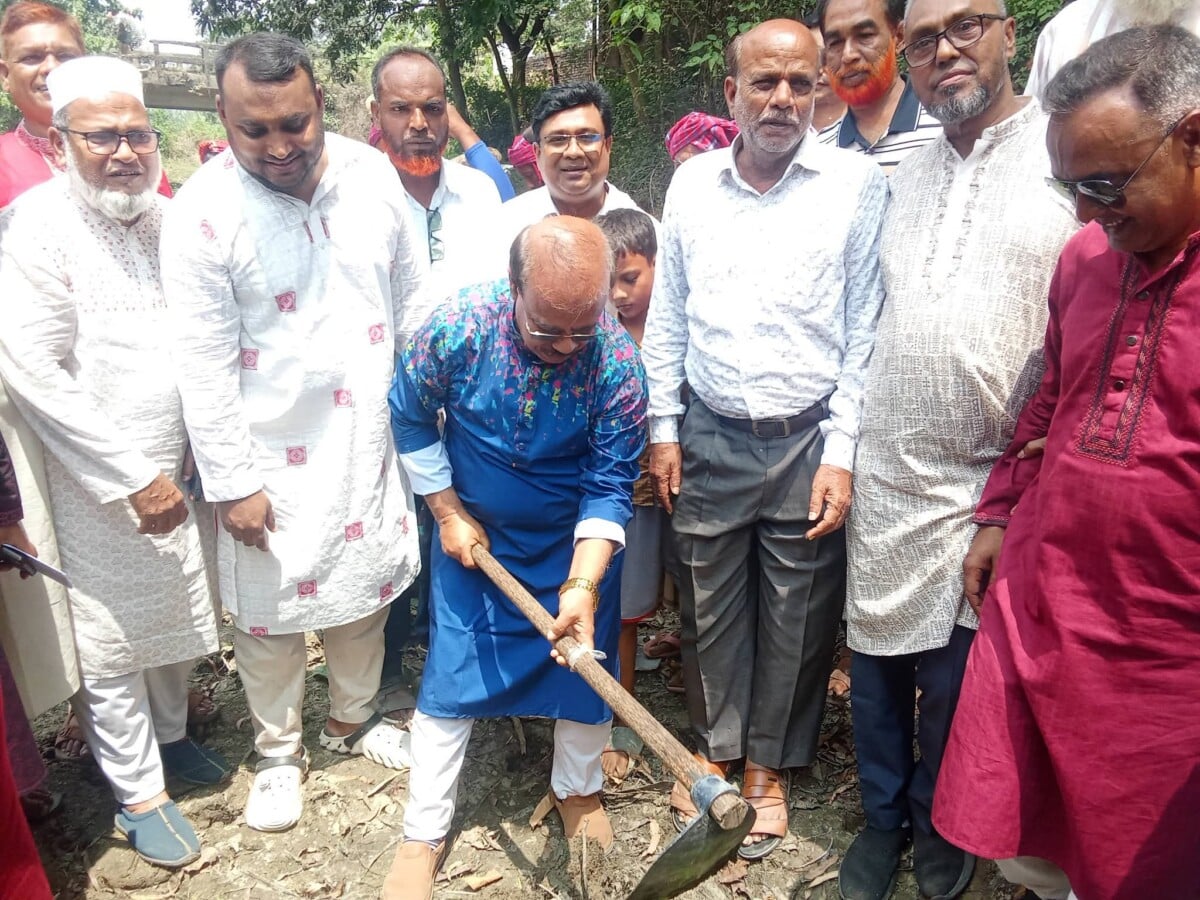 আত্রাইয়ে প্রধানমন্ত্রীর প্রতিশ্রুতি বাস্তবায়নে খাল পুনঃখনন শুভ উদ্বোধন
