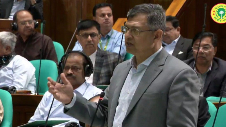 সিইসি সংবিধান লঙ্ঘন ও শপথ ভঙ্গ করেছেন : সংসদে স্বরাষ্ট্রমন্ত্রী