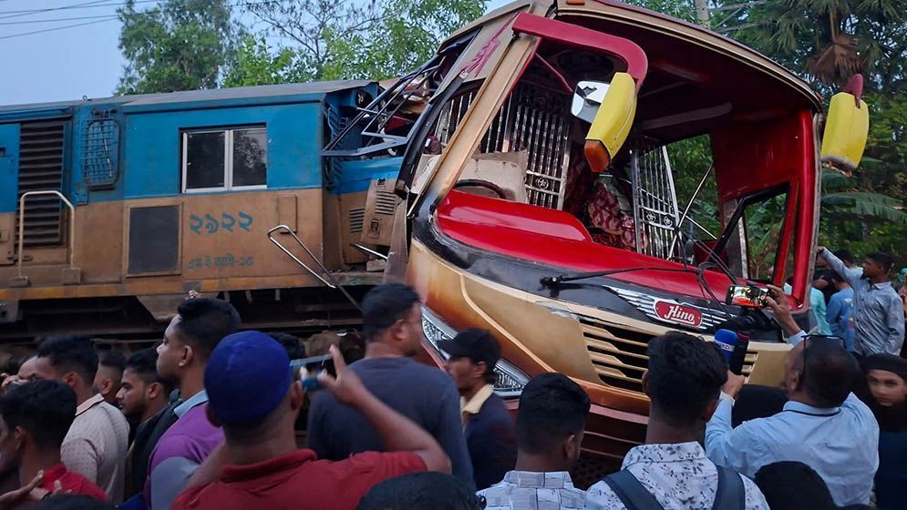 ঈদযাত্রায় সড়ক দুর্ঘটনায় প্রতিদিন গড়ে ২০ জন নিহত