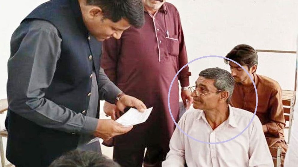 দুবার ম্যাট্রিক ফেল করেও দমে যাননি বৃদ্ধ গুলাম কাদির