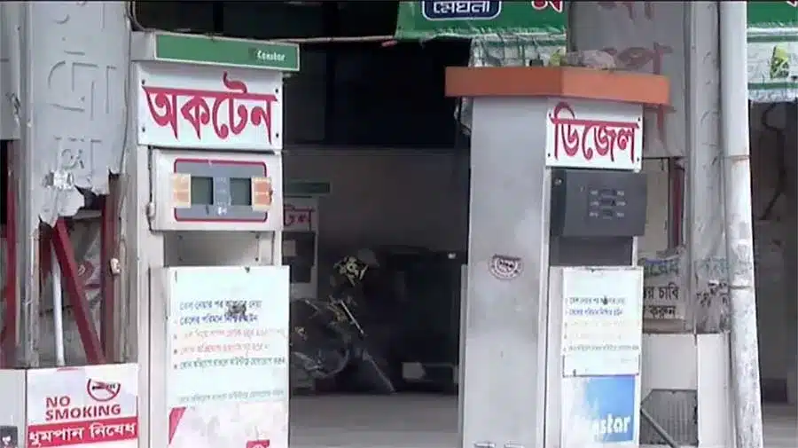 চালু হতে না হতেই অচল ‘ফুয়েল পাস অ্যাপ’, তেলের অপেক্ষা আগের মতোই