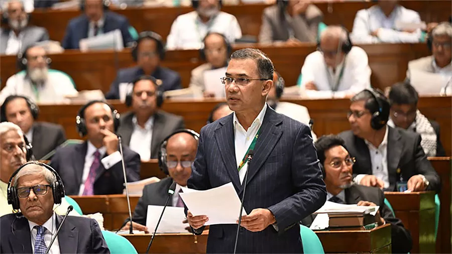 এআইআইবি সহায়তা অনিশ্চিত, জ্বালানি বাজার অস্থিরতায় বাজেট বাস্তবায়নে বাড়ছে চাপ