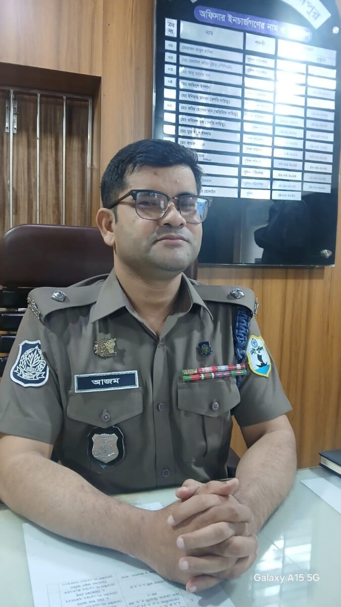 চাঁদপুর নৌ থানার নবাগত অফিসার ইনচার্জ   আজমগীর হোসাইন এর যোগদান