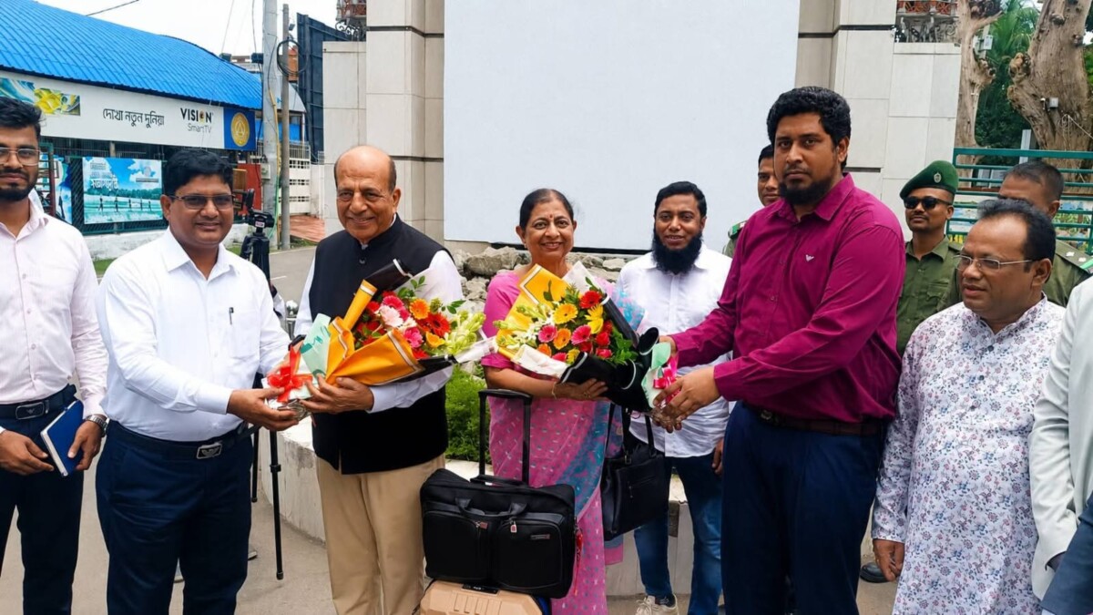 বেনাপোল দিয়ে বাংলাদেশে প্রবেশ ভারতীয় নতুন হাইকমিশনার দীনেশ ত্রীবেদী