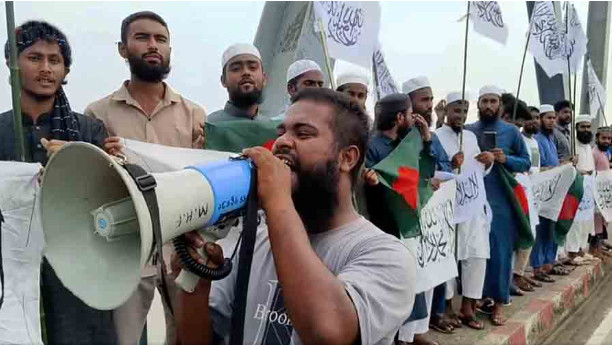 সুনামগঞ্জে সেতুতে আইএস জঙ্গি ধারার পতাকা টানালো উগ্রবাদীরা, শঙ্কিত স্থানীয়রা