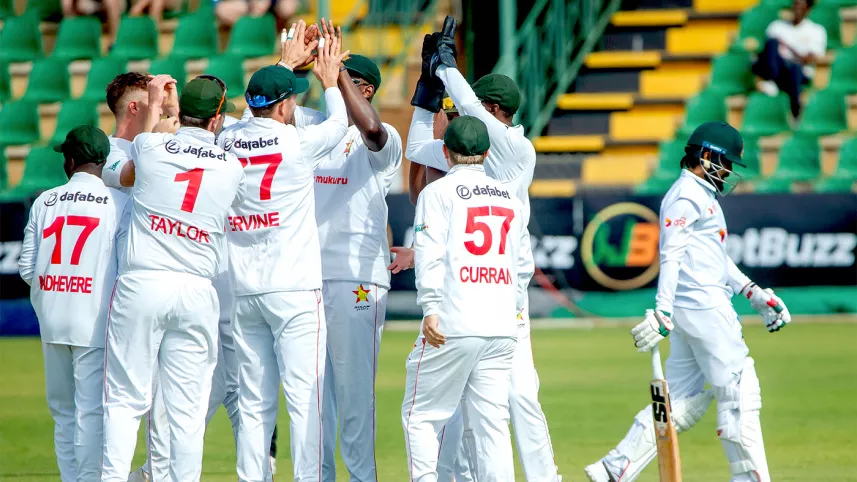 বাংলাদেশের ব্যাটিং বিপর্যয়, জিম্বাবুয়ের নিয়ন্ত্রণে ম্যাচ