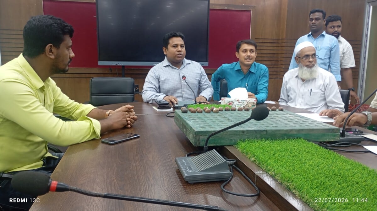 আত্রাইয়ে অস্থায়ী চুক্তি ভিত্তিক নারী কর্মী নিয়োগ