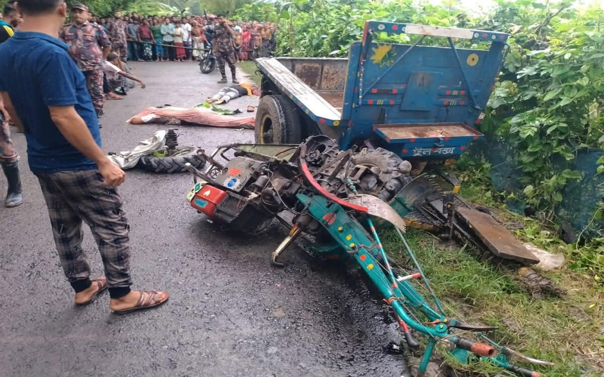 খেলা দেখে ফেরার পথে সড়ক দুর্ঘটনায় নিহত ২, আহত ৩
