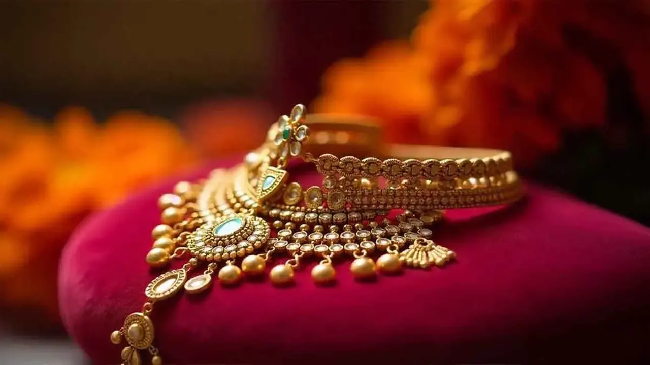 দুই দফা কমার পর আবারও বাড়ল স্বর্ণের দাম