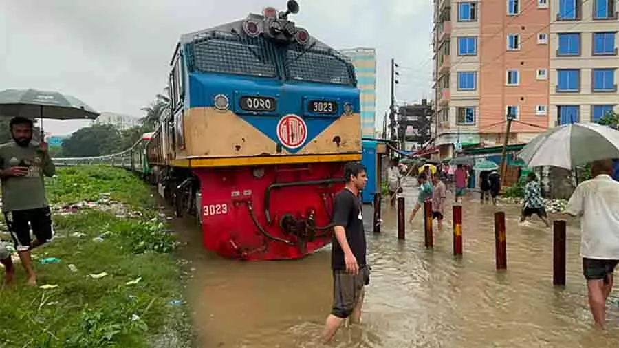 ৬ দিন পর চট্টগ্রাম-কক্সবাজার রুটের ট্রেন চলাচল স্বাভাবিক