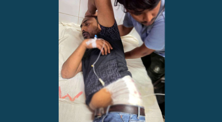 বাড়িতে ঢুকে যুবদল নেতাকে গুলি, অভিযোগ জামায়াত-শিবিরের বিরুদ্ধে
