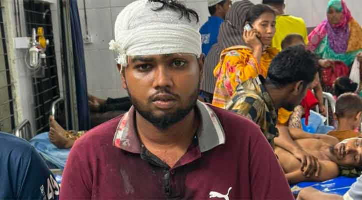 নিউমার্কেটে ফুটপাতে দোকান বসানো নিয়ে দুই গ্রুপের সংঘর্ষ, আহত ১৪