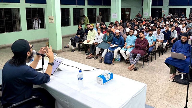 ঢাবিতে জঙ্গি সংশ্লিষ্ট বক্তা আনার নেপথ্যে শিবির, অন্ধকারে হল কর্তৃপক্ষ