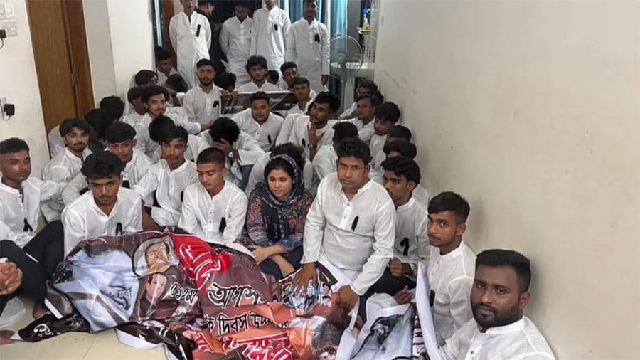ঢাকার বসুন্ধরা আবাসিক থেকে আওয়ামী লীগের ৫৩ নেতাকর্মীকে আটক