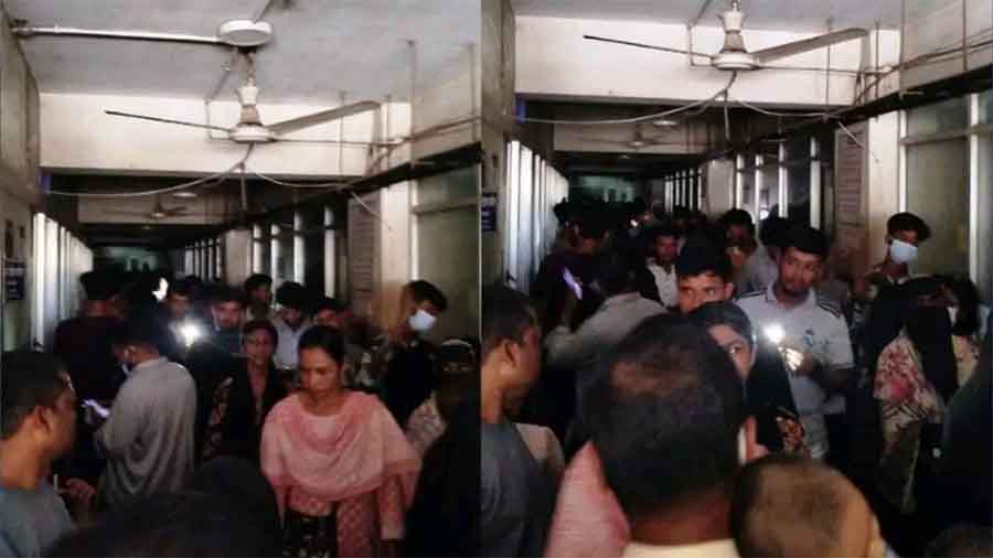 বিদ্যুৎহীন চমেক হাসপাতালে স্থবির চিকিৎসা, দুর্ভোগে রোগীরা