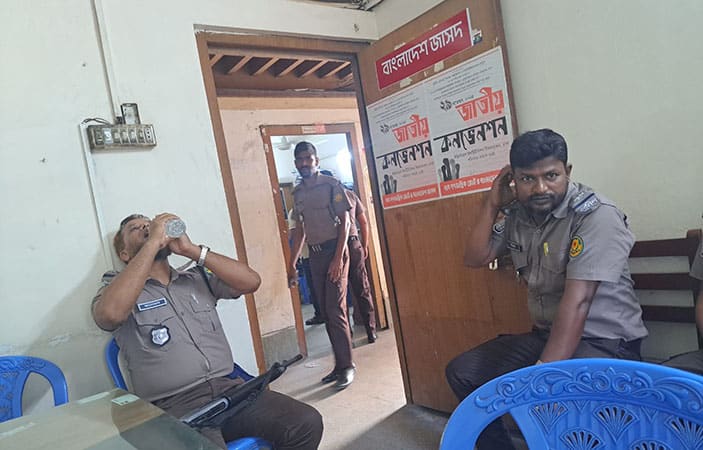 ১৫ অগাস্টের কর্মসূচির চেষ্টা করায় বাংলাদেশ জাসদের কার্যালয় উচ্ছেদ করছে সরকার