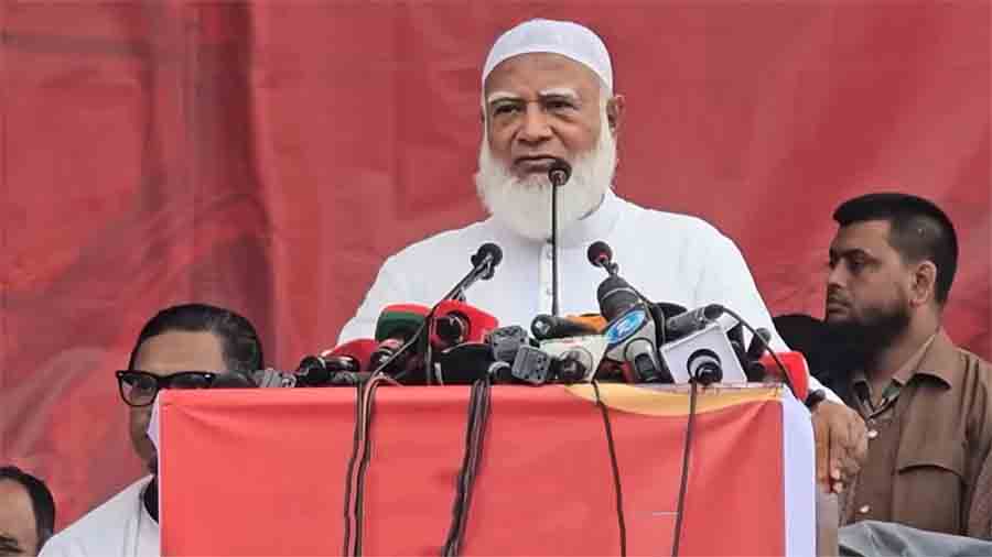 ‘ওখানে মধু আছে, চুষলেই জিহ্বায় মজা লাগে’, বললেন জামায়াত আমির