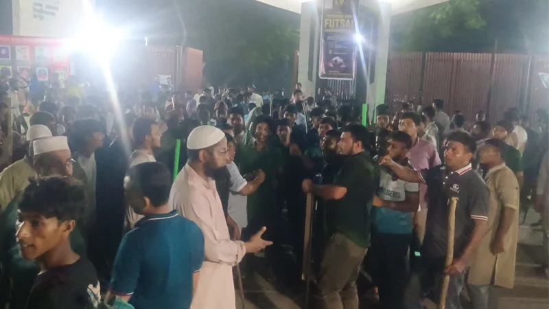 বেগম রোকেয়া বিশ্ববিদ্যালয়ে ছাত্রদল-শিবিরের ৫ ঘণ্টা দফায় দফায় সংঘর্ষ