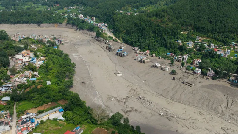 নেপাল-তিব্বত সীমান্তে হিমবাহ ধসে ভয়াবহ বন্যা, নিহত অন্তত ৫০০, নিখোঁজ প্রায় ১৫০০