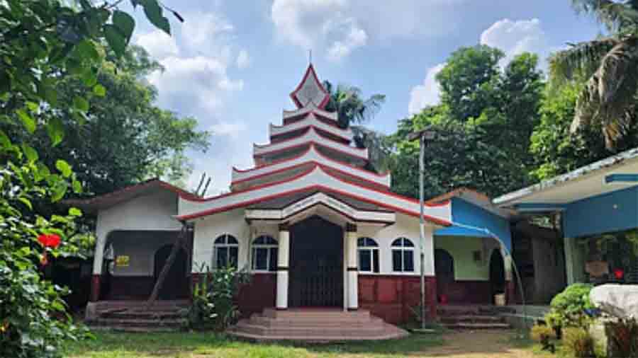 ‘কথা বললে সমস্যা হবে’: চট্টগ্রামে বৌদ্ধবিহারে সশস্ত্র হামলা ও লুটপাট
