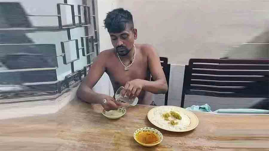 মানবতার লজ্জাজনক পরাজয়: ঢাবিতে তোফাজ্জল হত্যার দুই বছর হলেও শুরু হয়নি বিচার