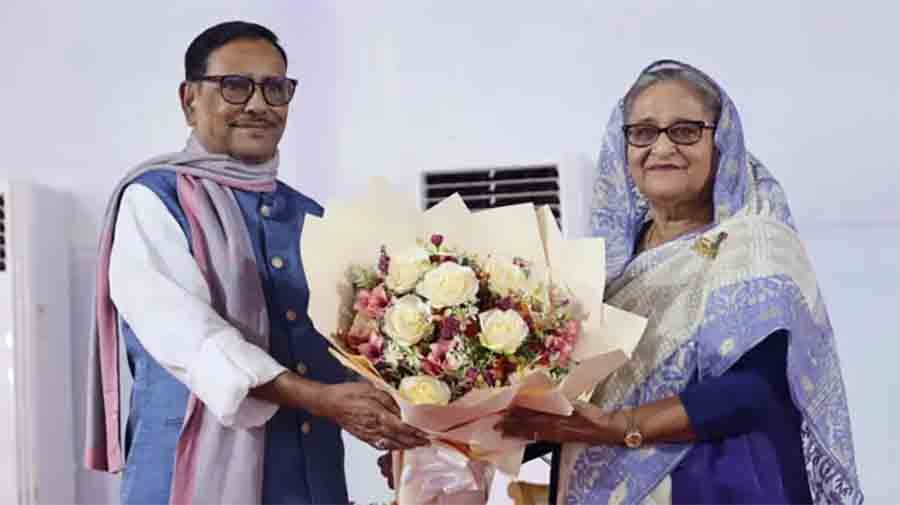 ওবায়দুল কাদের: শেখ হাসিনার স্বদেশ প্রত্যাবর্তন ঠেকাতে মরিয়া হয়ে বিদেশিদের দ্বারে দ্বারে ঘুরছে বিএনপি