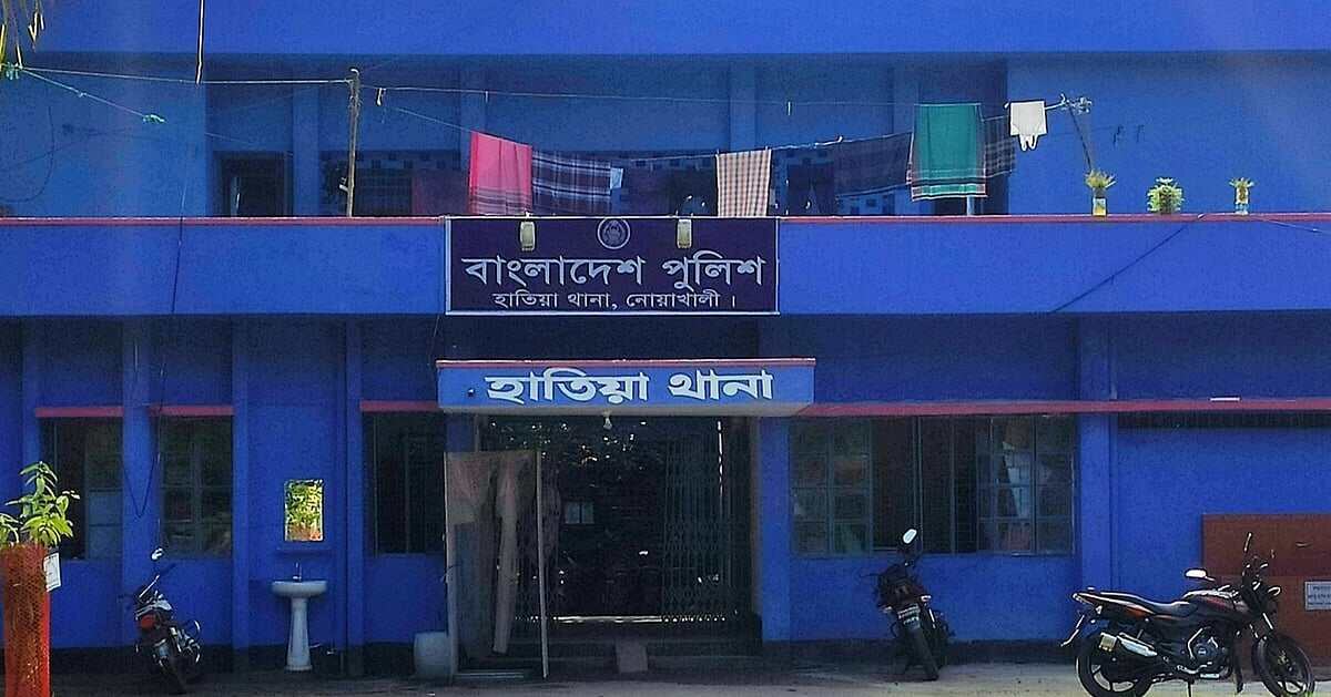 হাতিয়ায় পুলিশকে ঘিরে হত্যা মামলার আসামির পলায়ন