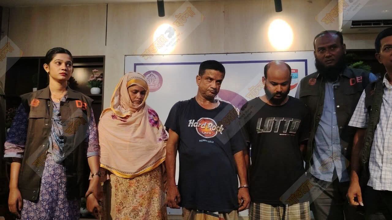 মাগুরায় ইয়াবার বড় চালান জব্দ, স্বামী-স্ত্রাসহ আটক ৩।